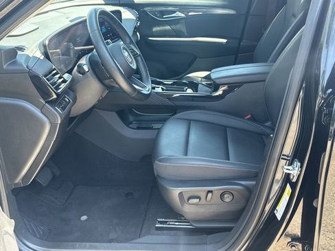 Used 2025 Buick Envision Preferred AWD/4WD image 9
