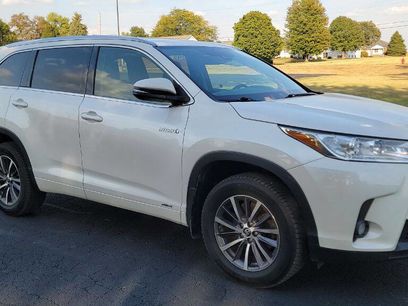 Used 2017 Toyota Highlander XLE