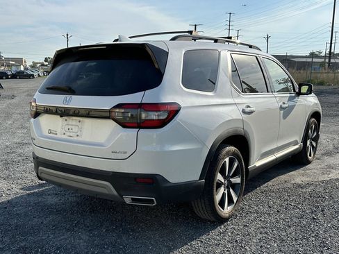 Certified 2025 Honda Pilot Elite image 8