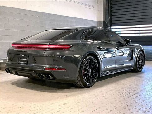 Certified 2025 Porsche Panamera GTS image 17