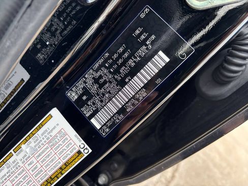Used 2025 Toyota 4Runner SR5 RWD image 23