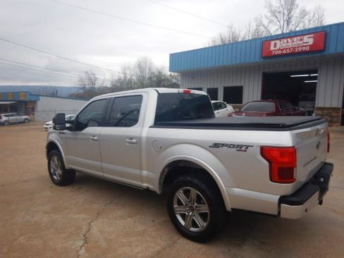 Used 2018 Ford F150 Lariat w/ Equipment Group 502A Luxury image 6