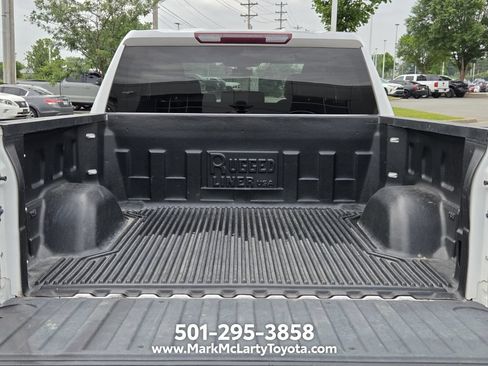 Used 2022 Chevrolet Silverado 1500 LT RWD image 13