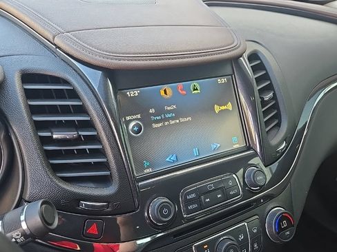 Used 2014 Chevrolet Impala LT FWD image 19