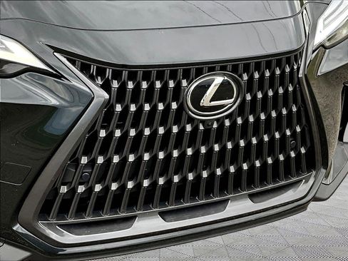 Used 2025 Lexus NX 350h AWD w/ Accessory Package (2T) image 32