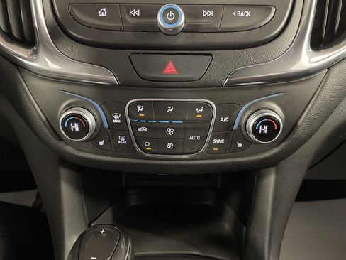 Used 2019 Chevrolet Equinox LT image 25