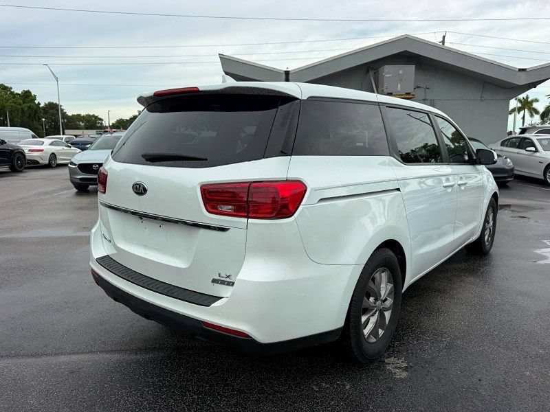 Used 2019 Kia Sedona LX FWD image 5