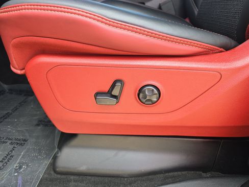 Used 2019 RAM 1500 Rebel AWD/4WD image 31