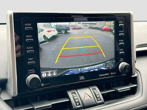 Used 2021 Toyota RAV4 Limited image 16