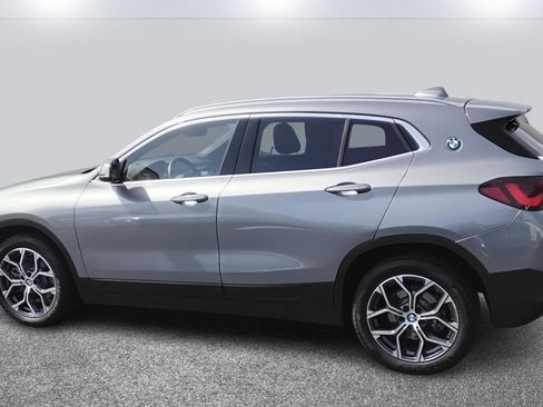 Used 2023 BMW X2 sDrive28i image 6