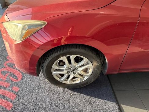 Used 2017 Toyota Yaris iA FWD image 2