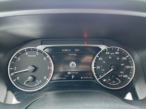 Used 2025 Nissan Rogue SV AWD/4WD image 42