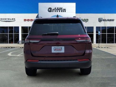 New 2026 Jeep Grand Cherokee Altitude RWD image 8