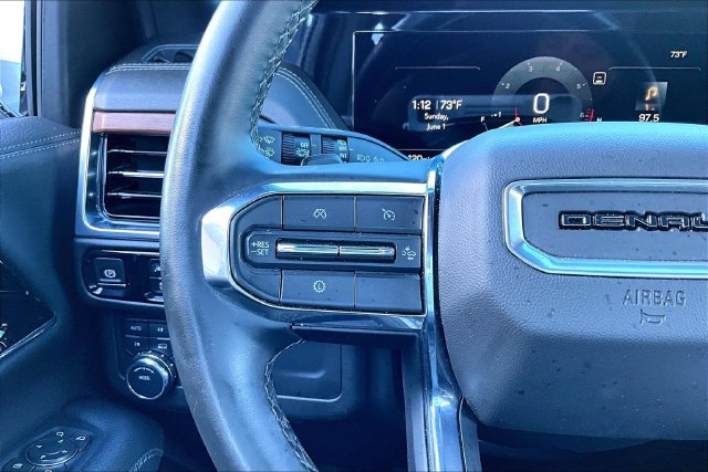Used 2025 GMC Yukon Denali AWD/4WD image 11