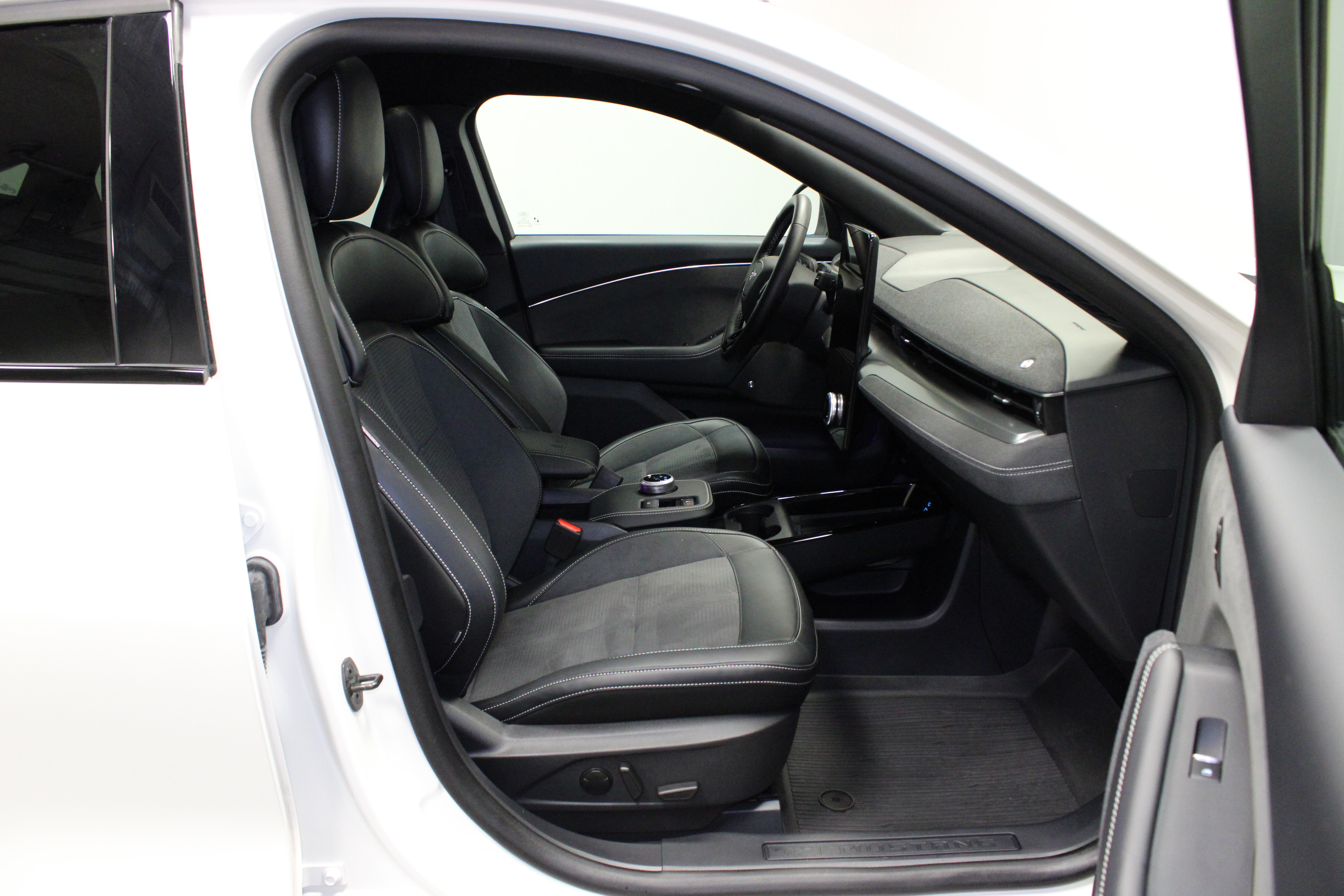 Used 2024 Ford Mustang Mach-E GT AWD/4WD image 15