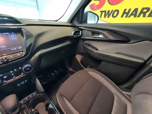 Certified 2023 Chevrolet TrailBlazer LT w/ Convenience Package FWD image 27