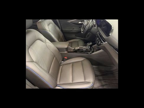 Used 2025 Buick Envista Sport Touring w/ Convenience I Package FWD image 18