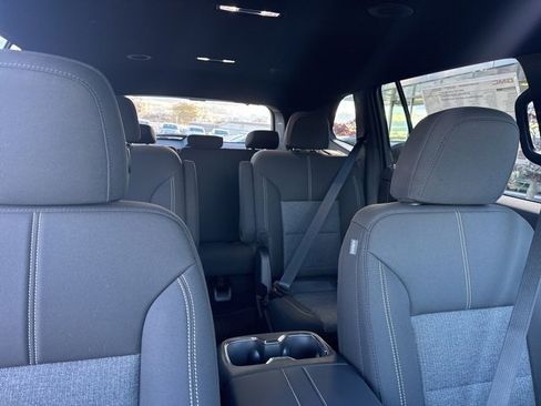 New 2026 GMC Acadia Elevation image 34