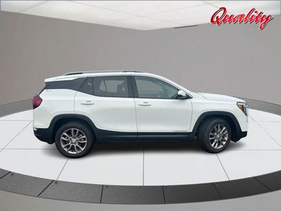 Used 2023 GMC Terrain SLT