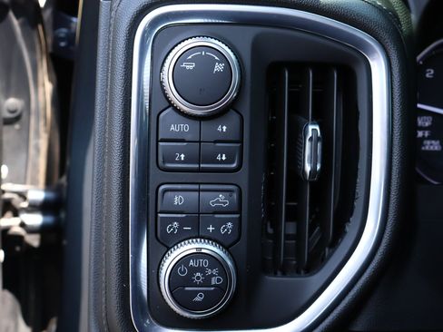 Used 2019 GMC Sierra 1500 SLT w/ SLT Premium Plus Package AWD/4WD image 12