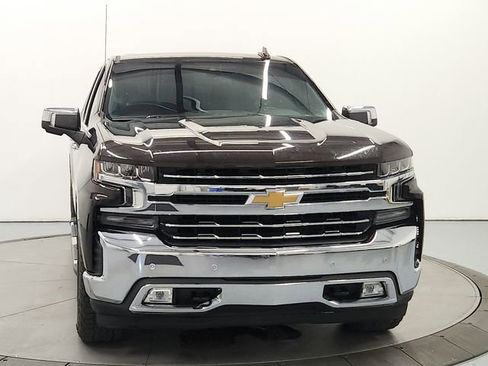 Used 2020 Chevrolet Silverado 1500 LTZ w/ LTZ Plus Package AWD/4WD image 2