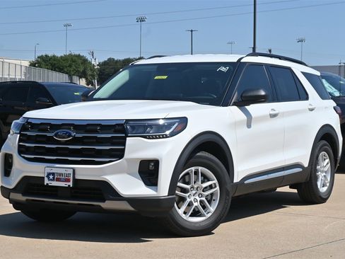 New 2025 Ford Explorer Active w/ Active Comfort Package image 25