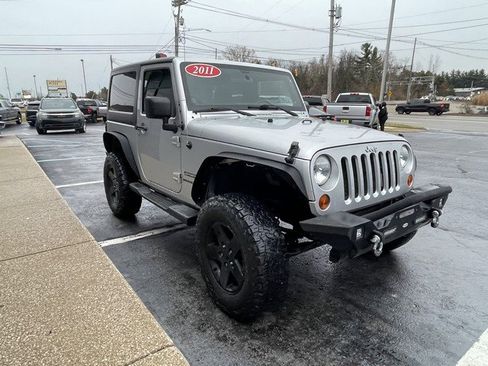 Used 2011 Jeep Wrangler Sport image 4