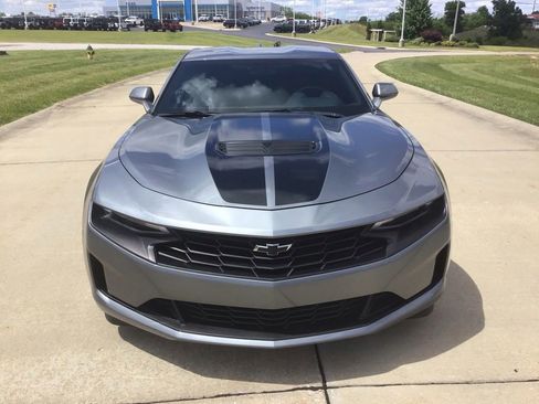 Used 2021 Chevrolet Camaro LT RWD image 2