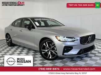 Used 2023 Volvo S60 B5 Core AWD/4WD video 1