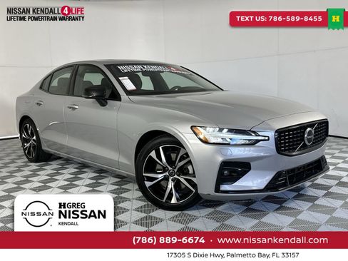 Used 2023 Volvo S60 B5 Core AWD/4WD image 1