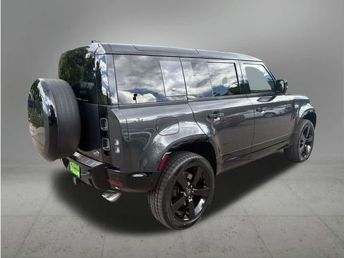 Used 2023 Land Rover Defender 110 V8 AWD/4WD image 5