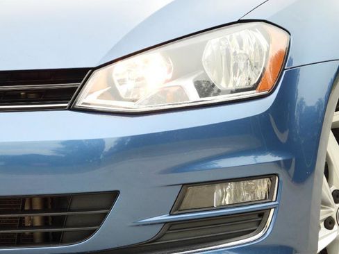 Used 2017 Volkswagen Golf SEL FWD image 4
