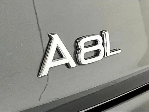 Used 2021 Audi A8 L 4.0T w/ Executive Plus Package AWD/4WD image 34