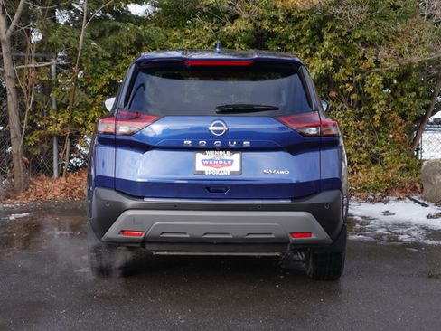 Certified 2023 Nissan Rogue SV image 18