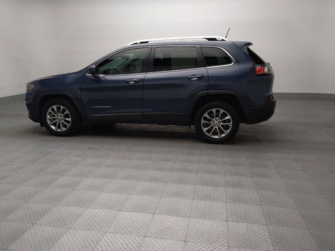 Used 2021 Jeep Cherokee Latitude Lux FWD image 3