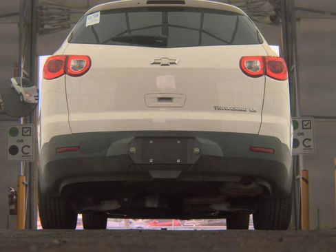 Used 2012 Chevrolet Traverse LS image 6