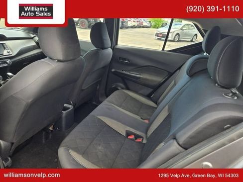 Used 2020 Nissan Kicks SV FWD image 13