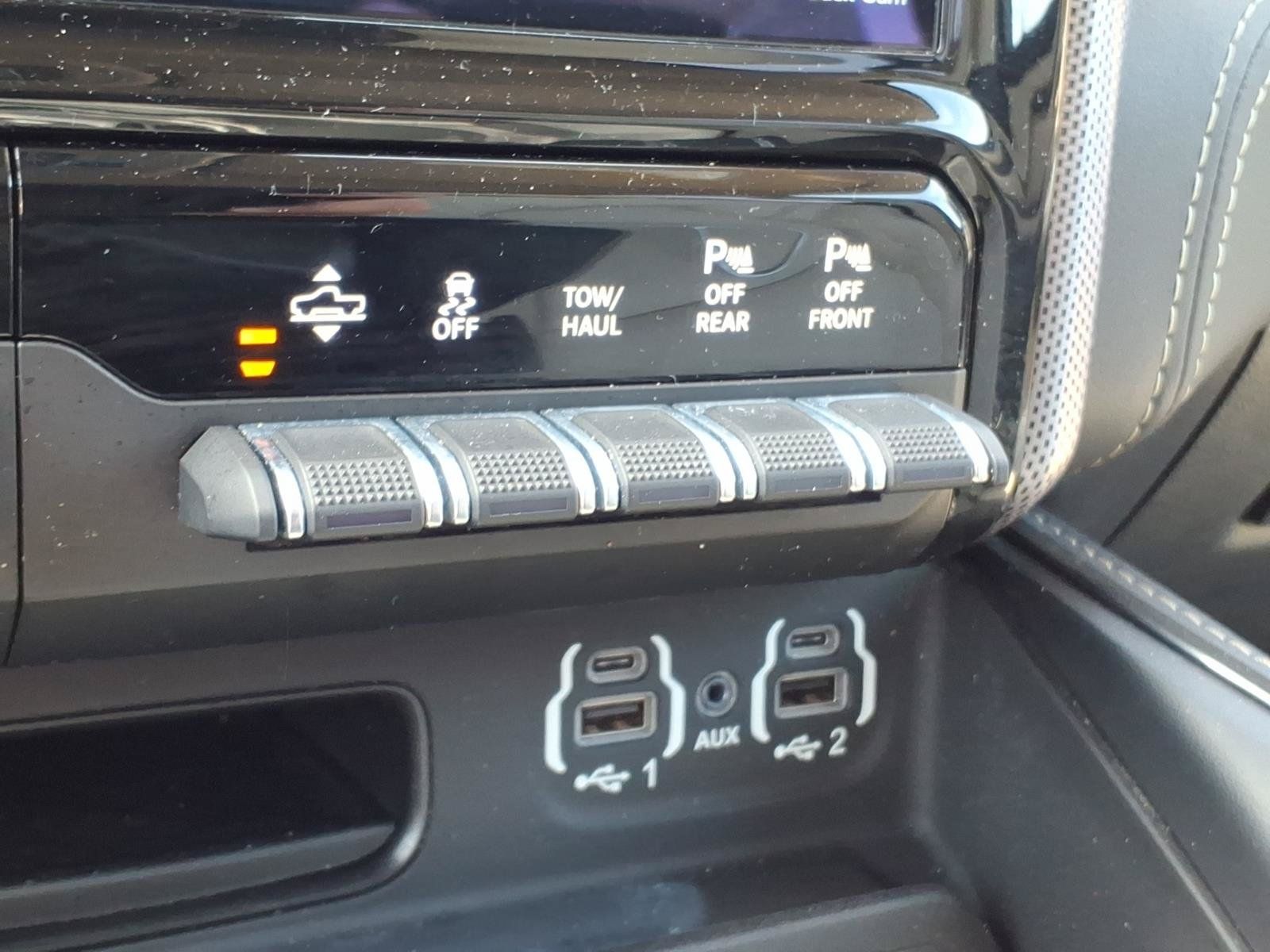 Used 2021 RAM 1500 Limited AWD/4WD image 17