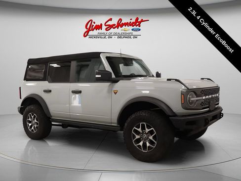 Used 2023 Ford Bronco Badlands AWD/4WD image 2