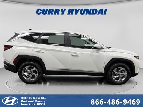 Used 2023 Hyundai Tucson SE image 6