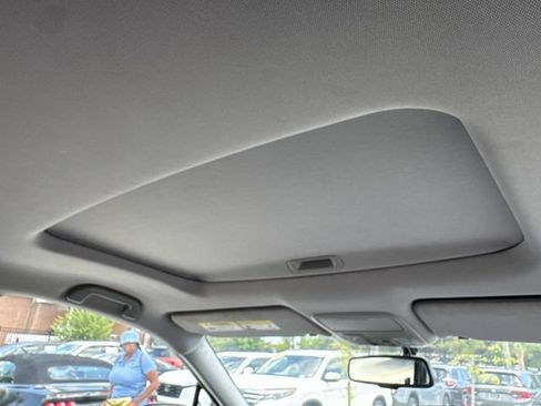 Used 2017 Honda Pilot EX-L image 24