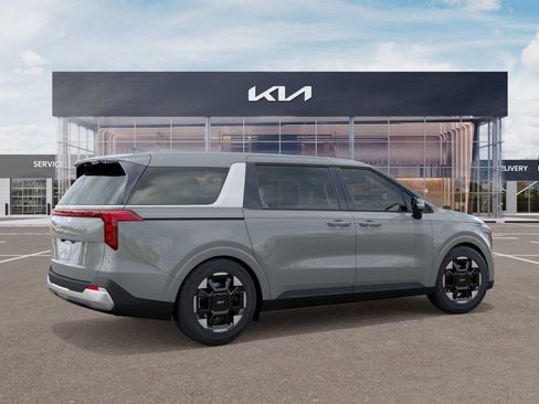 New 2027 Kia Carnival EX FWD image 6