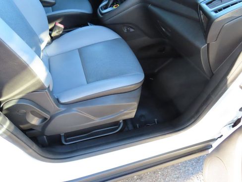 Used 2017 Ford Transit Connect XL image 19