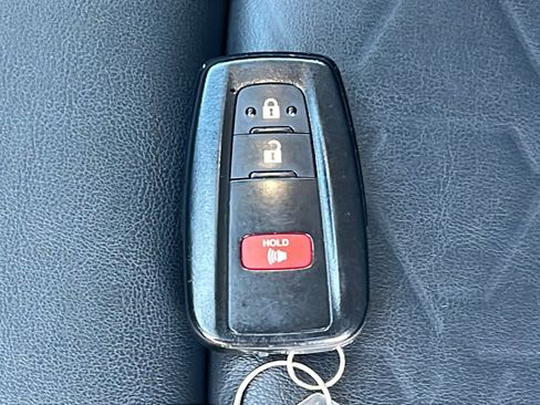 Used 2024 Toyota RAV4 Adventure image 29