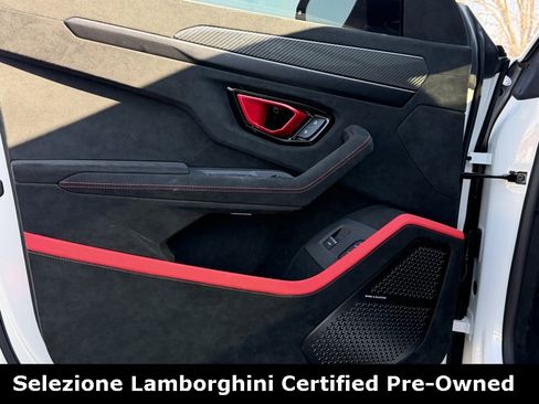 Used 2024 Lamborghini Urus Performante image 39
