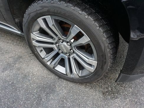 Used 2018 GMC Yukon XL Denali w/ Denali Ultimate Package image 5