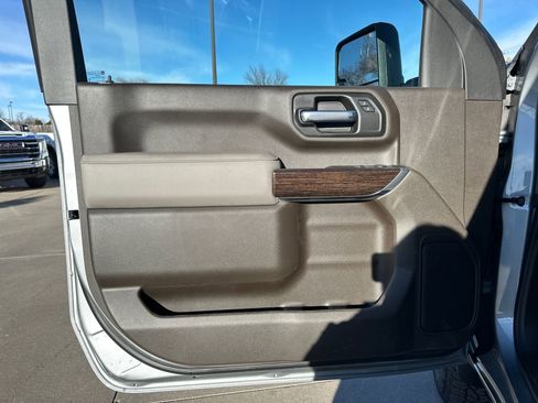 New 2026 GMC Sierra 2500 SLE w/ SLE Convenience Package image 12