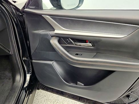 Used 2025 MAZDA CX-90 Plug-In Hybrid w/Premium Sport image 28