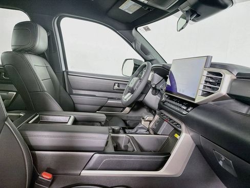 New 2026 Toyota Tundra SR5 AWD/4WD image 33