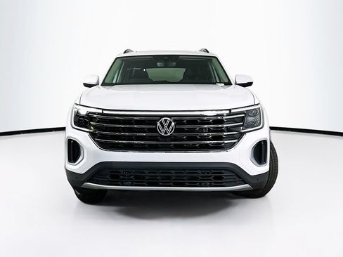 Used 2026 Volkswagen Atlas SE w/ Panoramic Sunroof Package FWD image 5